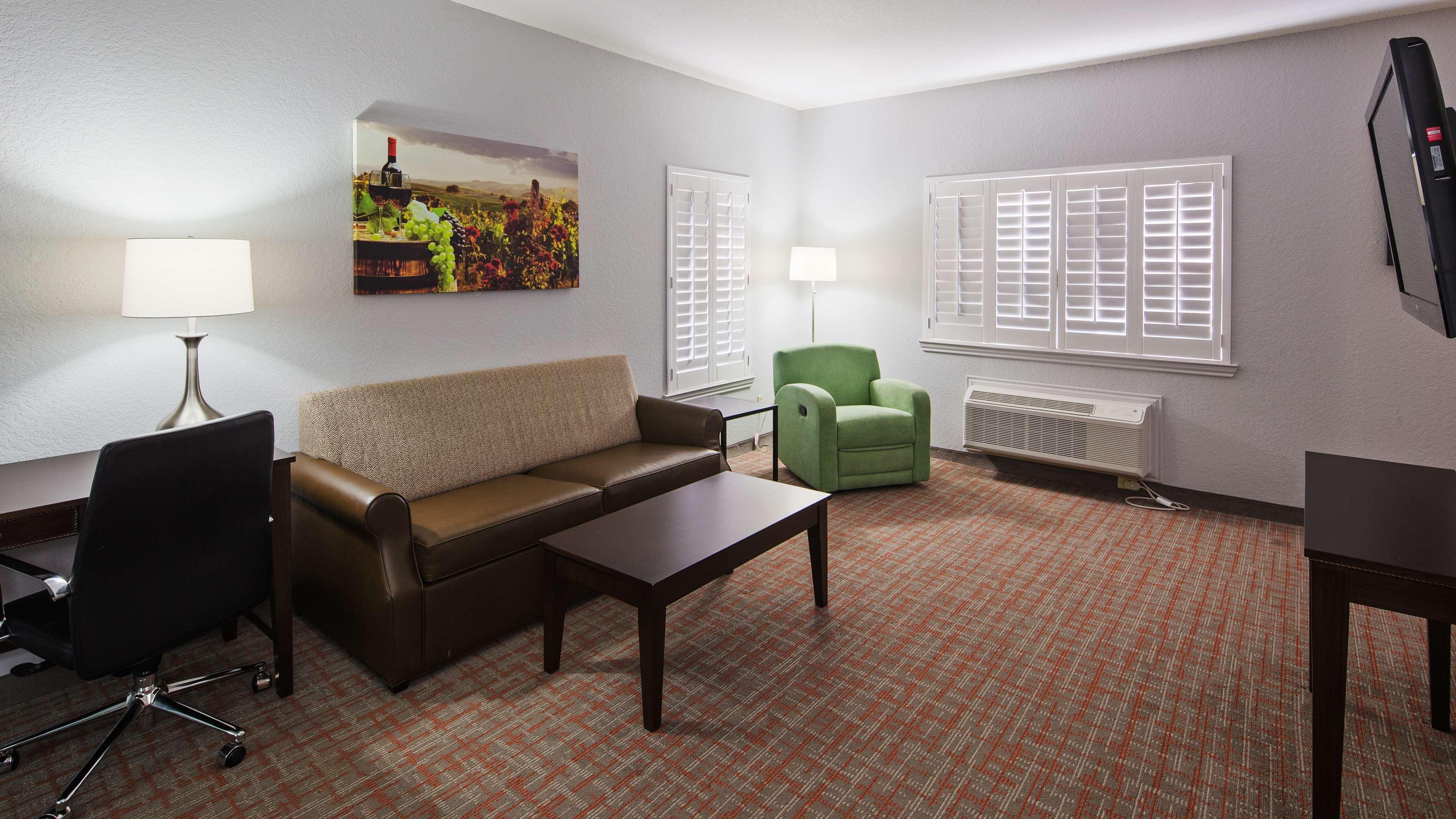 Best Western Plus Fredericksburg Esterno foto