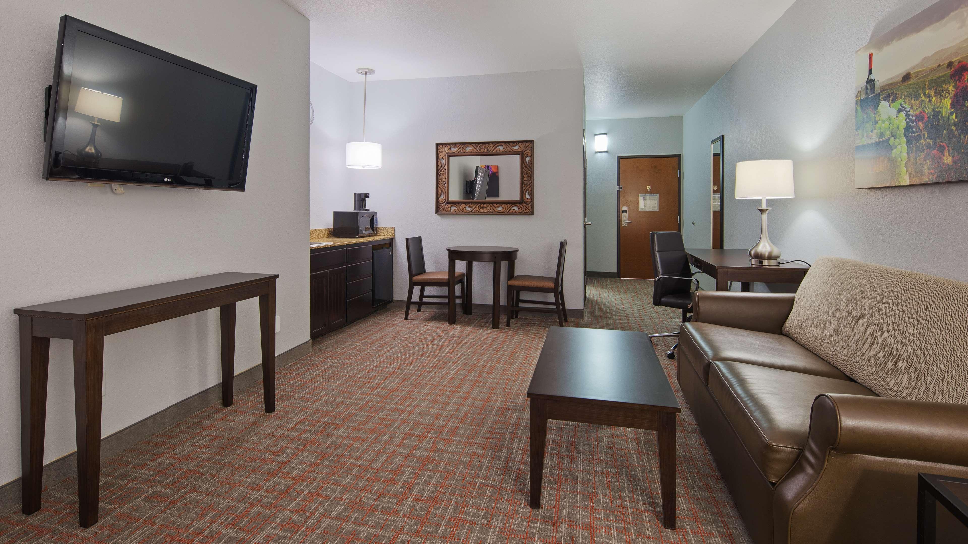 Best Western Plus Fredericksburg Esterno foto