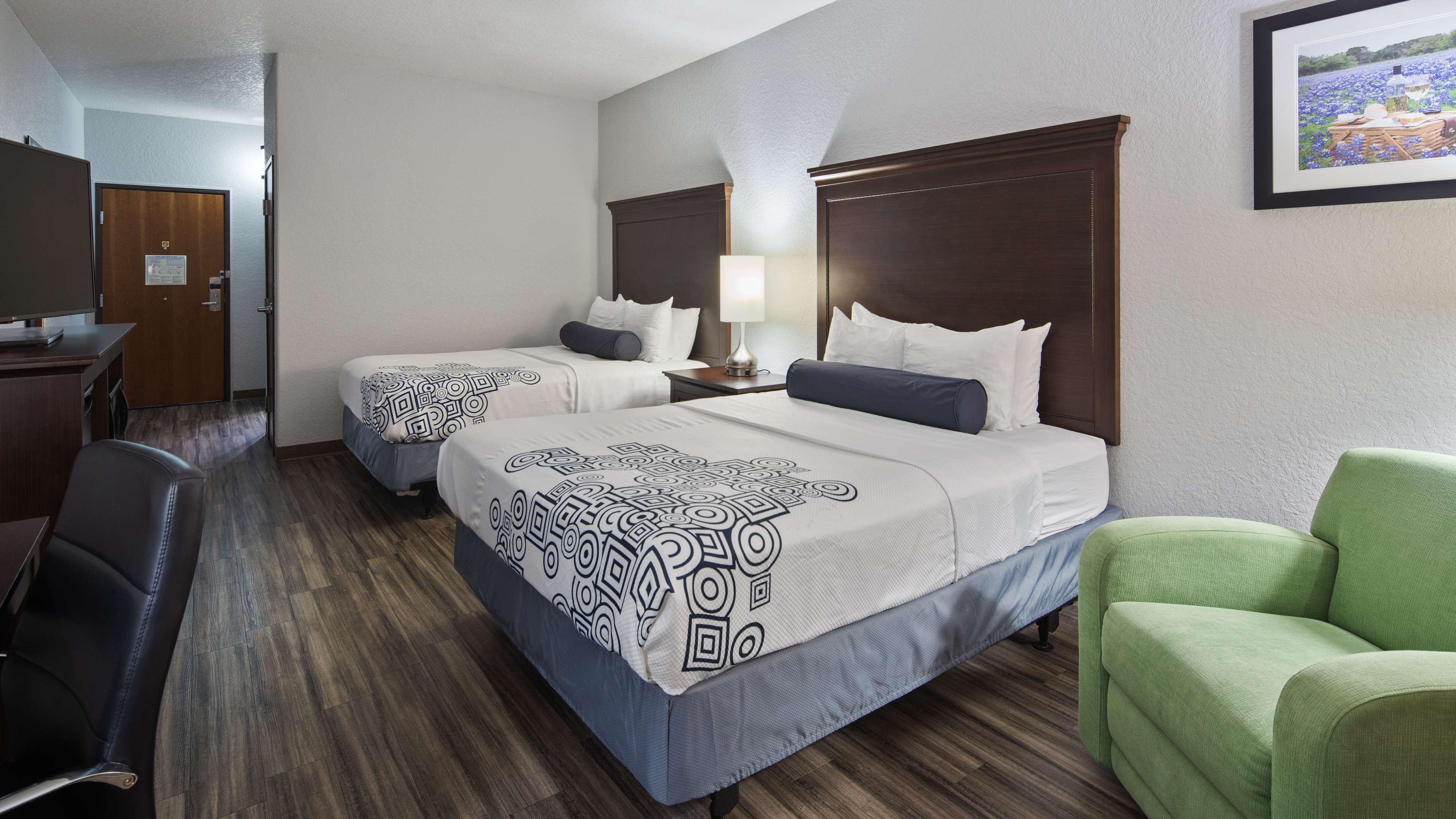 Best Western Plus Fredericksburg Esterno foto