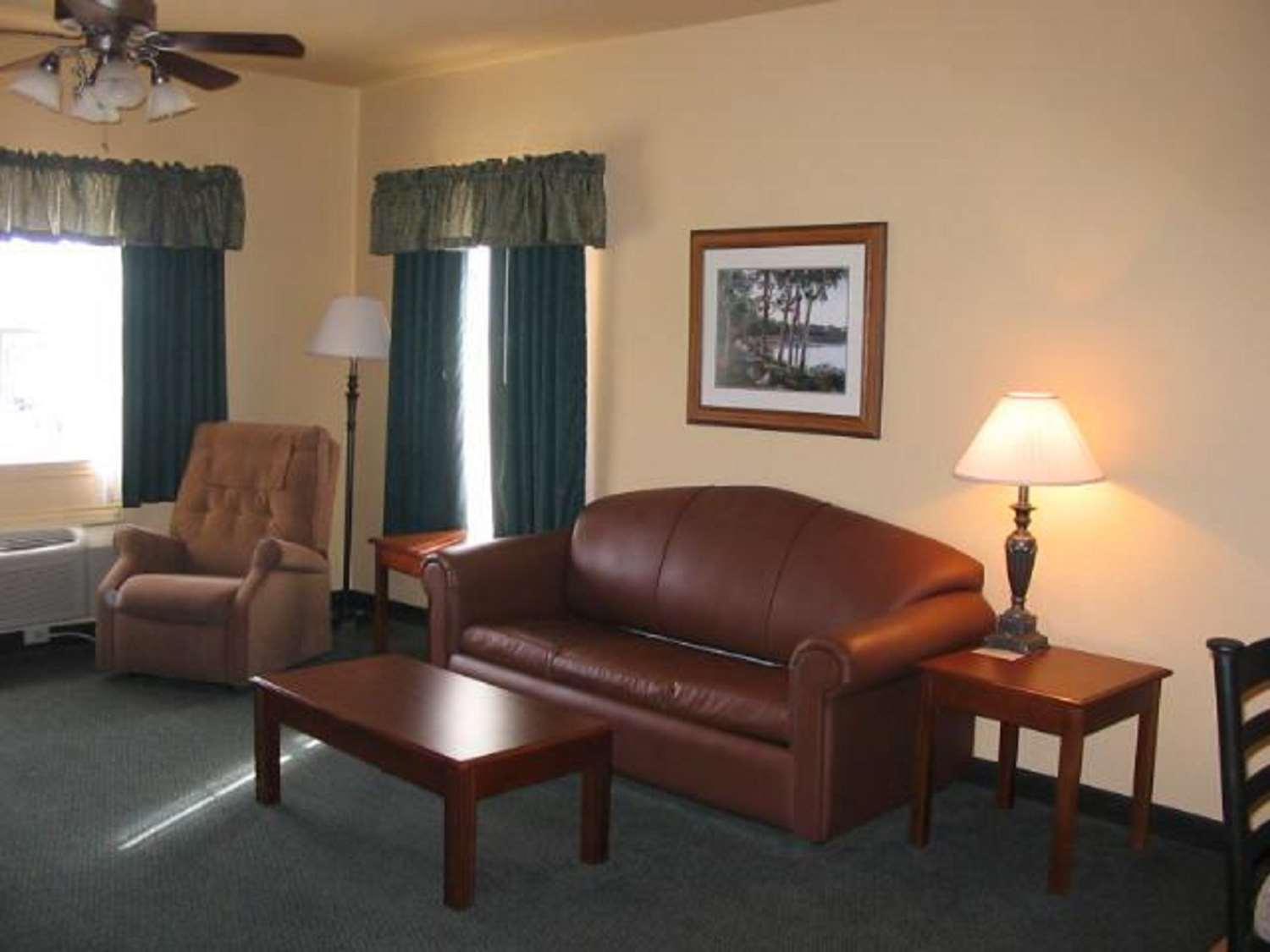 Best Western Plus Fredericksburg Esterno foto