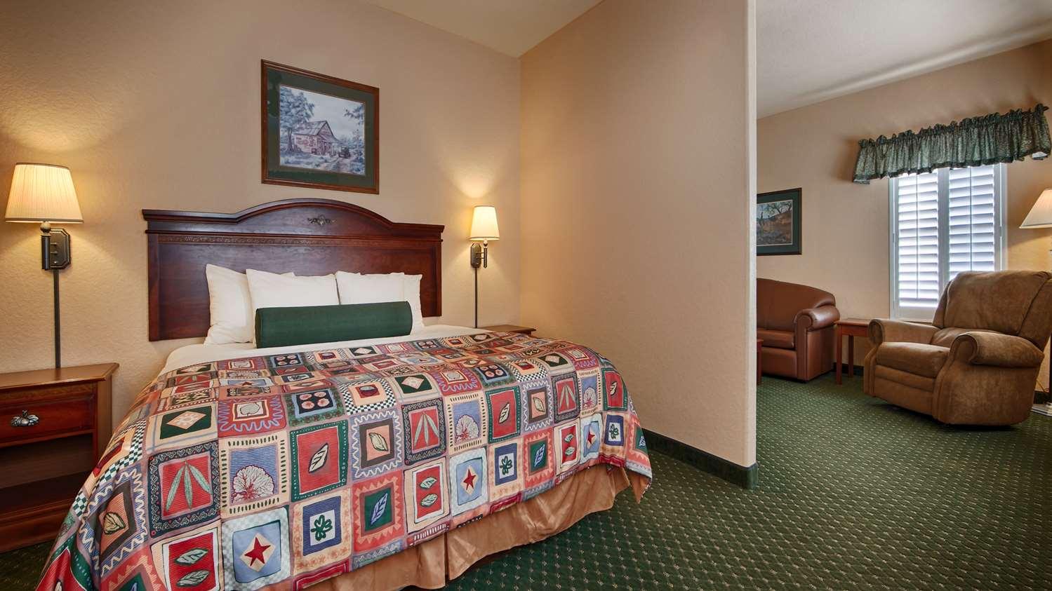 Best Western Plus Fredericksburg Esterno foto