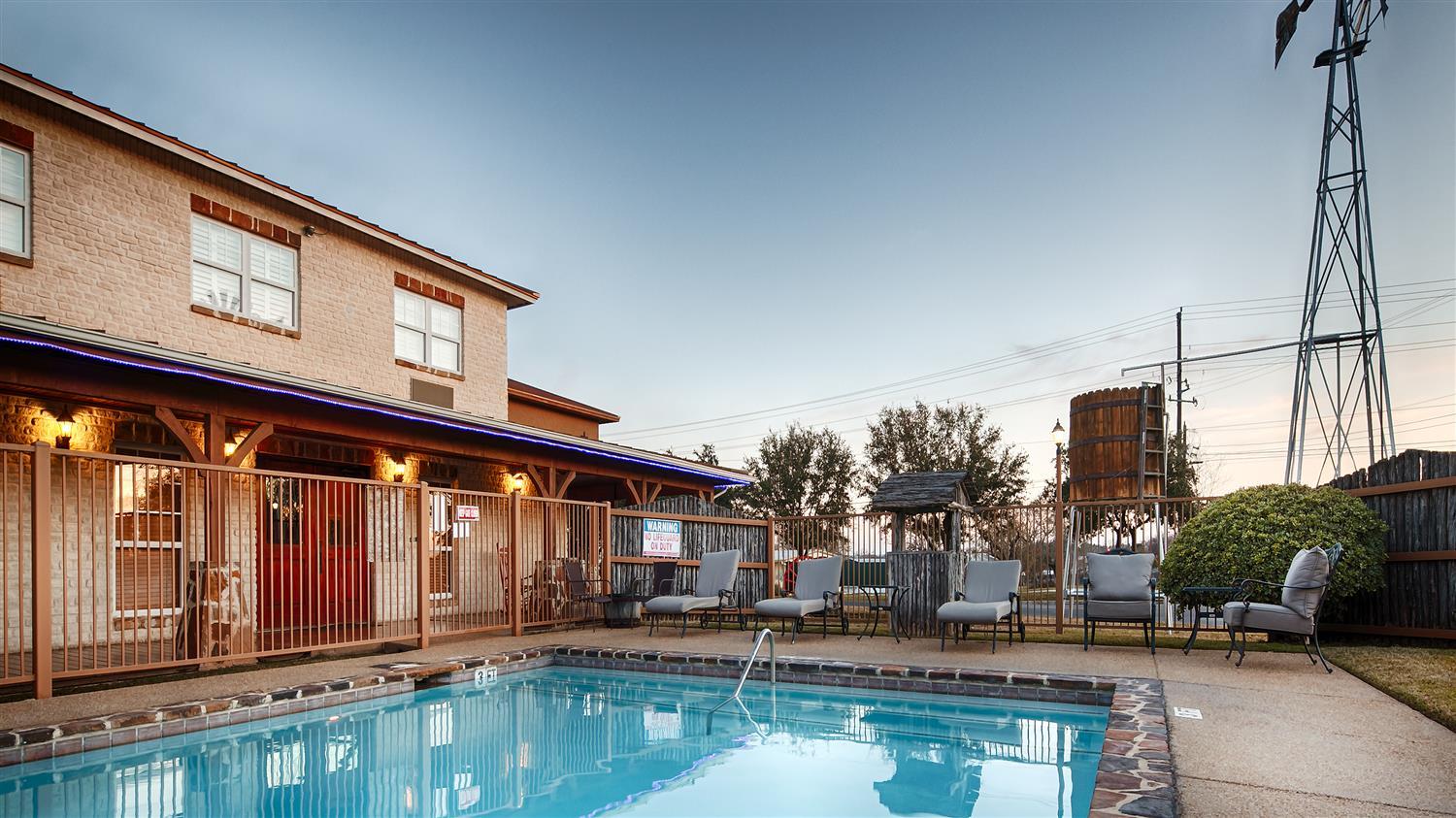 Best Western Plus Fredericksburg Esterno foto