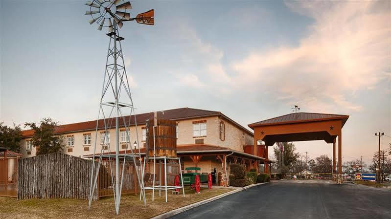Best Western Plus Fredericksburg Esterno foto